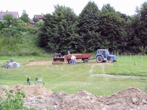 Výstavba hřiště. Rok 2005.
